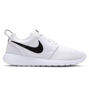 Nike Roshe One Sneakers